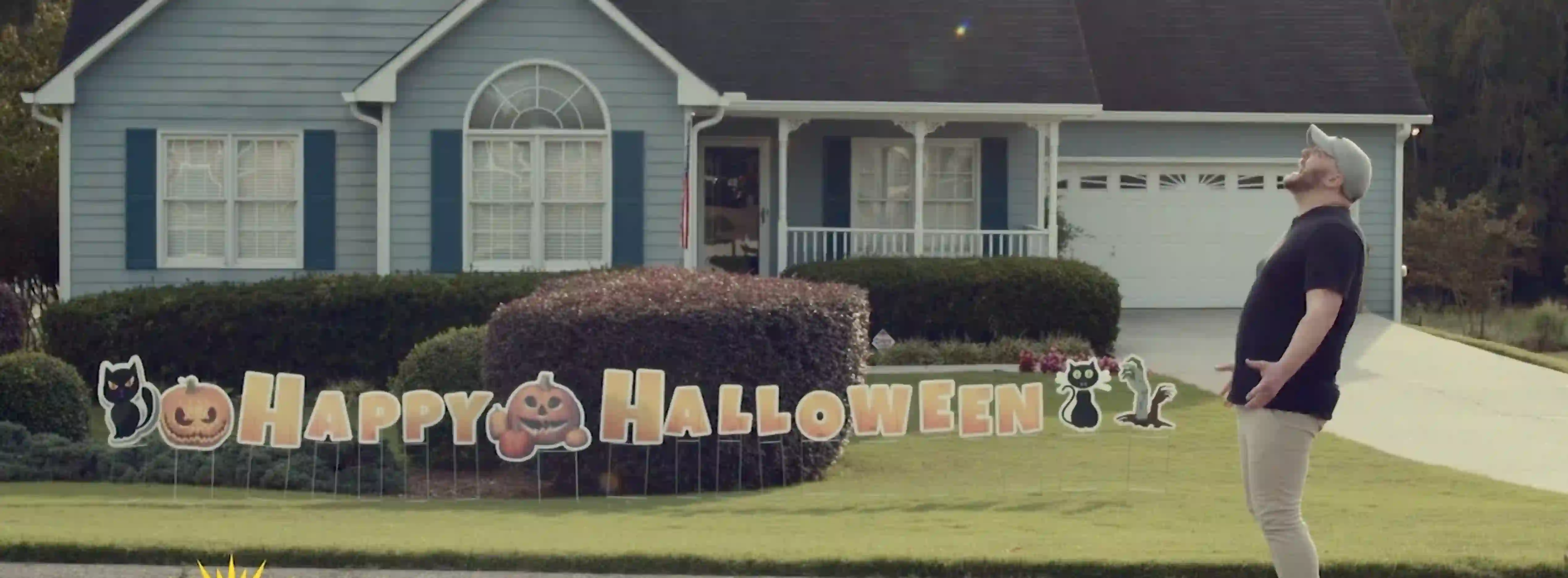 halloween letters in lawn